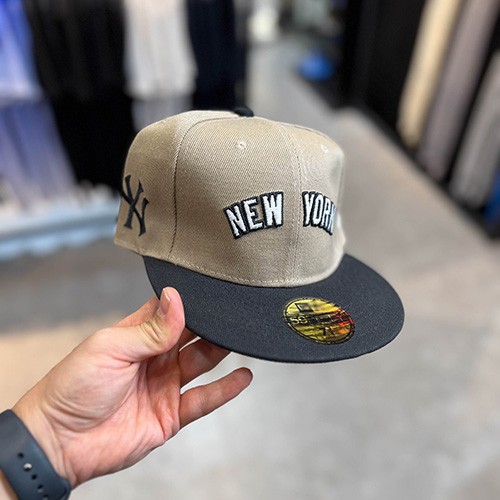 کلاه کپ فیت بک نیو ارا (NEW ERA NEW YORK) شکلاتی روشن سایز (1/4)7 (57.7 CM)